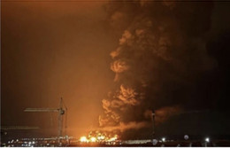 Kho dầu lớn nhất của Nga ở Crưm vẫn đang bốc cháy