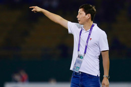 Lộ thời điểm HLV Kim Sang Sik tạm chia tay tuyển Việt Nam