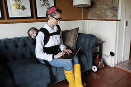 Mặt trái của trào lưu chi bộn tiền để sinh ra những đứa trẻ thiên tài