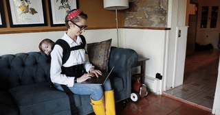 Mặt trái của trào lưu chi bộn tiền để sinh ra những đứa trẻ thiên tài