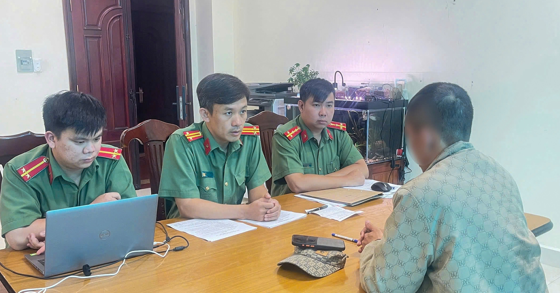 Xử lý 4 người đăng thông tin sai sự thật về an ninh sân bay Liên Khương