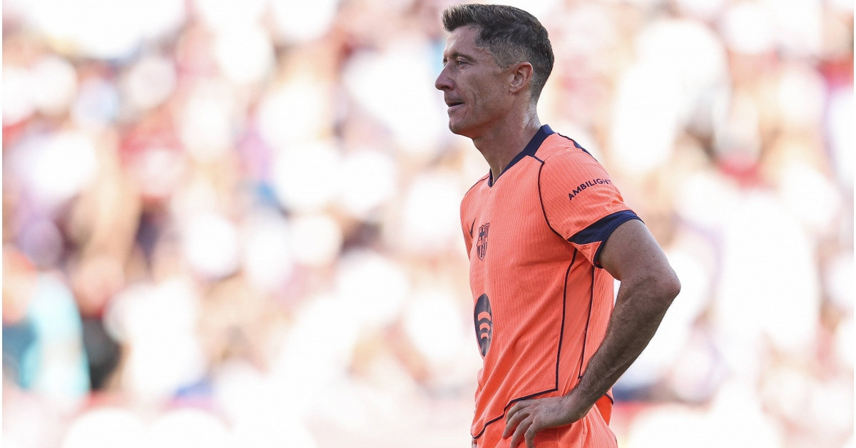 Barca tan nát trước El Clasico với Real Madrid: Báo động Hansi Flick