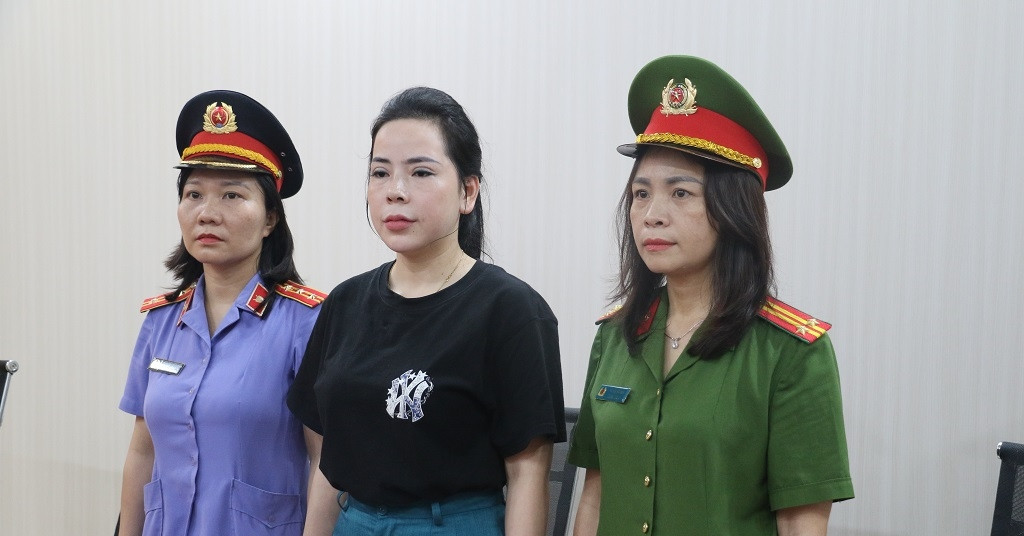 Bắt người phụ nữ ở Nghệ An vì lừa dối khách hàng