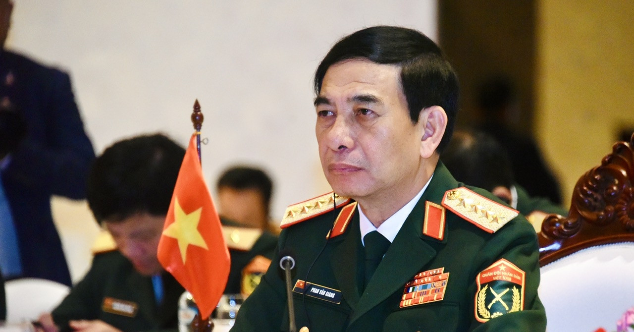 Bộ trưởng Quốc phòng ba nước chứng kiến diễn tập cứu hộ, cứu nạn chung