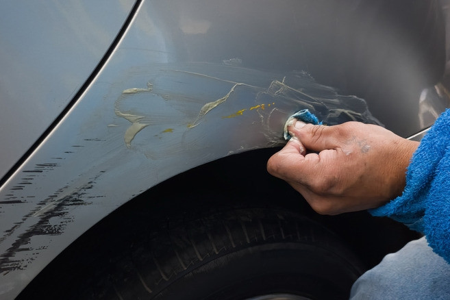 Cách xóa vết xước ô tô tại nhà hiệu quả chỉ với vài chục nghìn