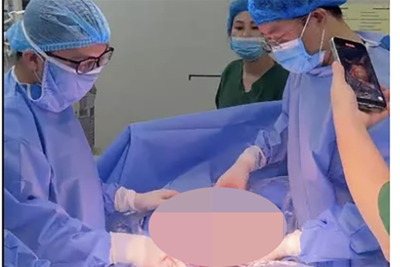 Cặp song sinh cực hiếm 80.000 ca sinh nở mới có 1 ca