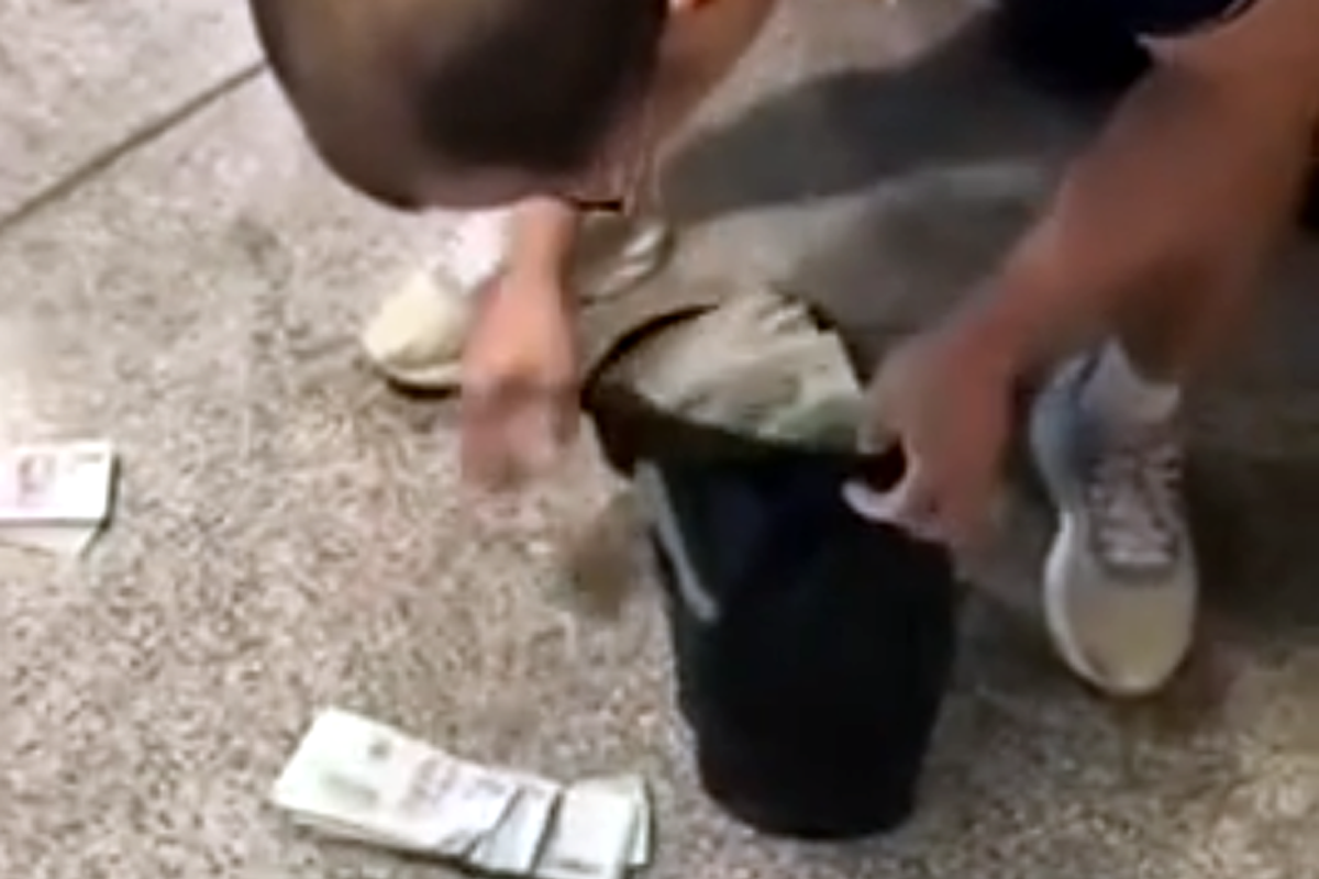 Công an xác minh vụ tranh giành các túi tiền tại khu chung cư cao cấp ở Hà Nội