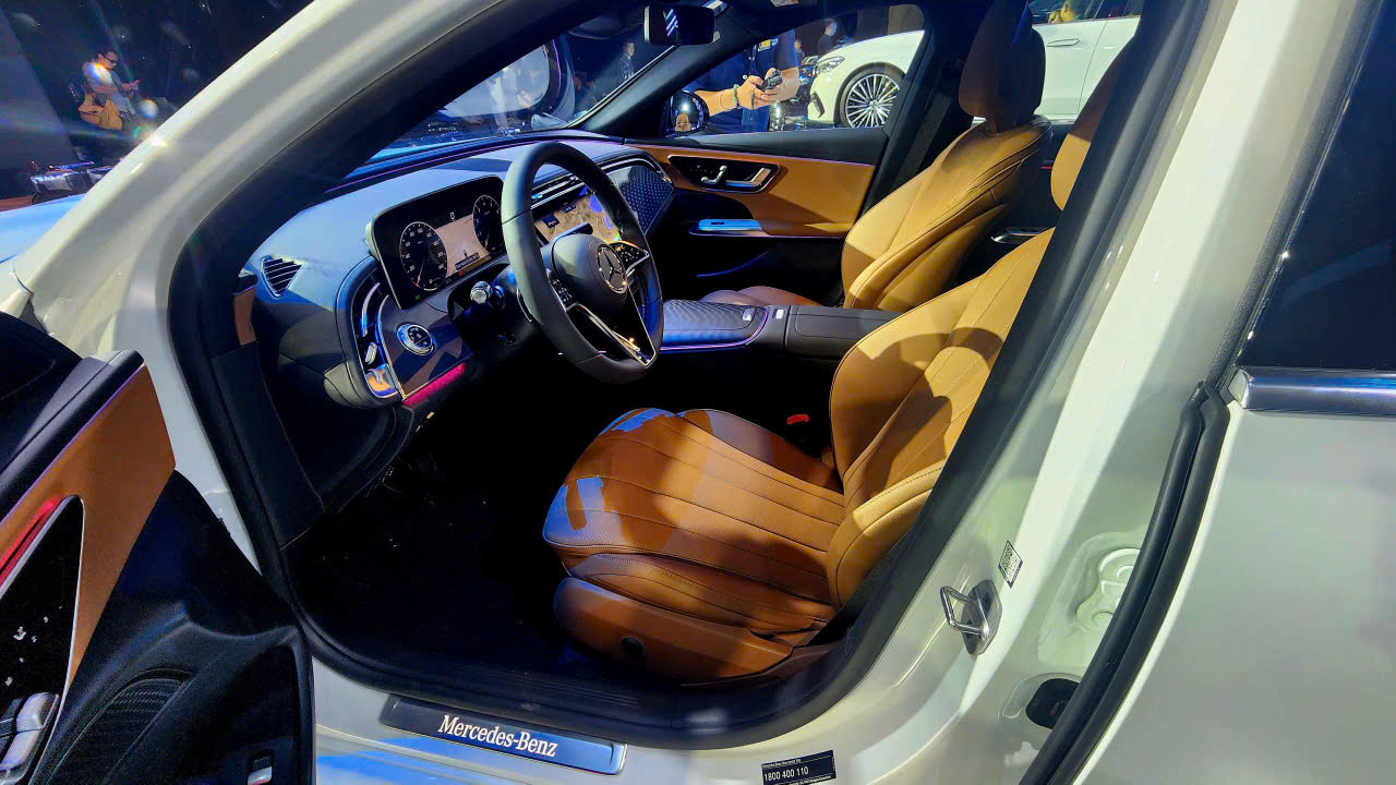 E 200 Avantgarde 3.jpg