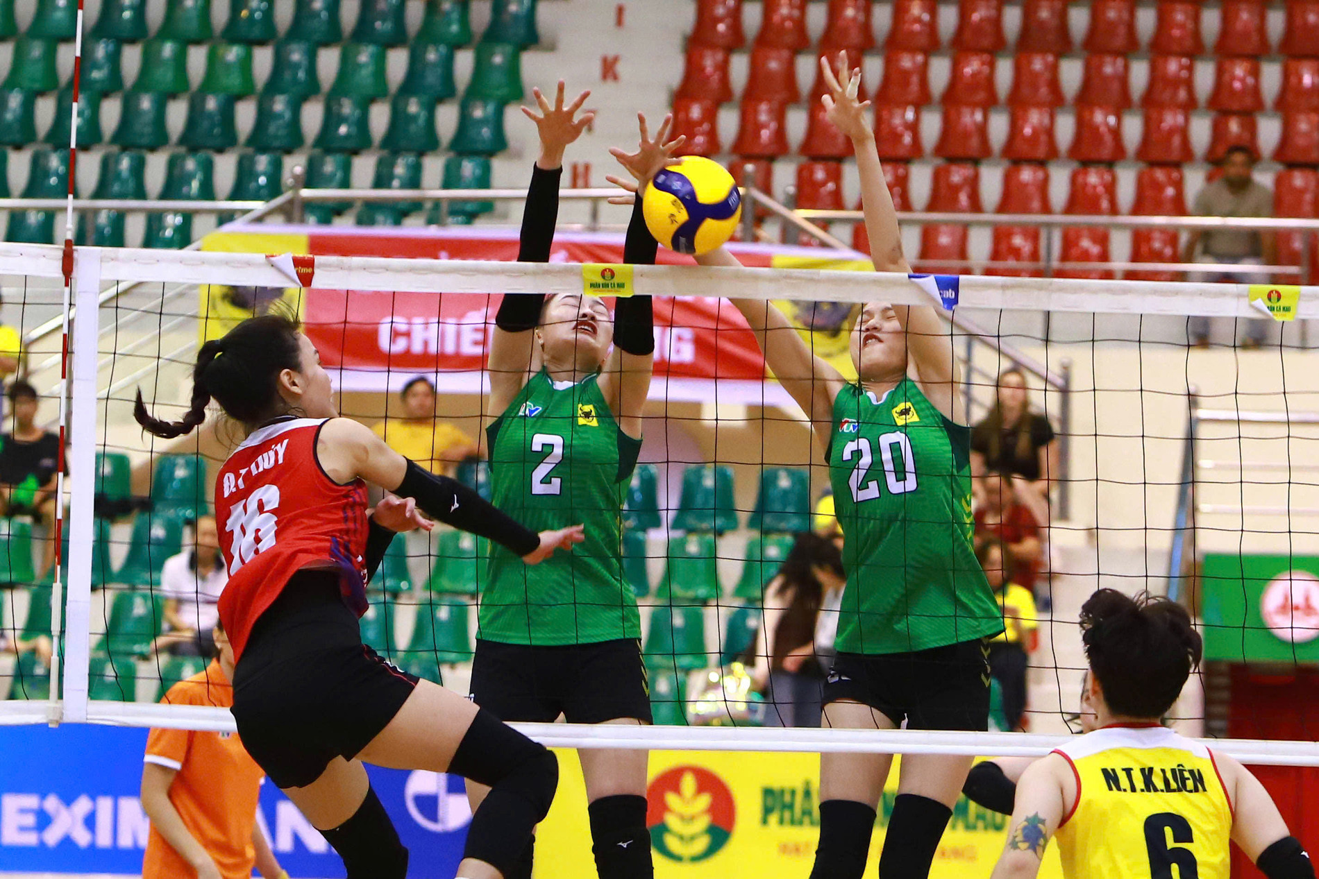 ninh binh vtv binh dien long an 1.jpg