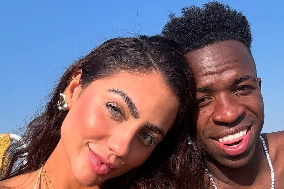 Vinicius liên tục dính lùm xùm đời tư, Real Madrid cho cơ hội cuối