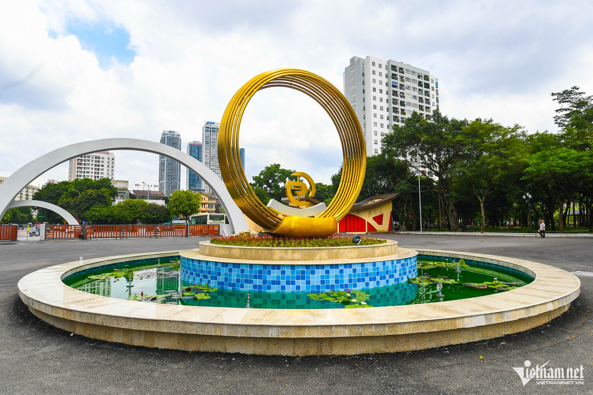 W-cong vien cau giay 10.jpg