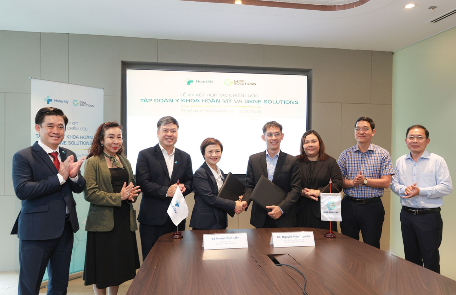 Tập đoàn y khoa Hoàn Mỹ và Gene Solutions hợp tác chiến lược