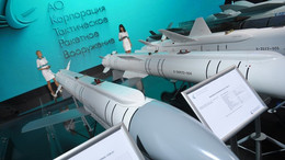 bom luon nga tan cong ukraine .jpg