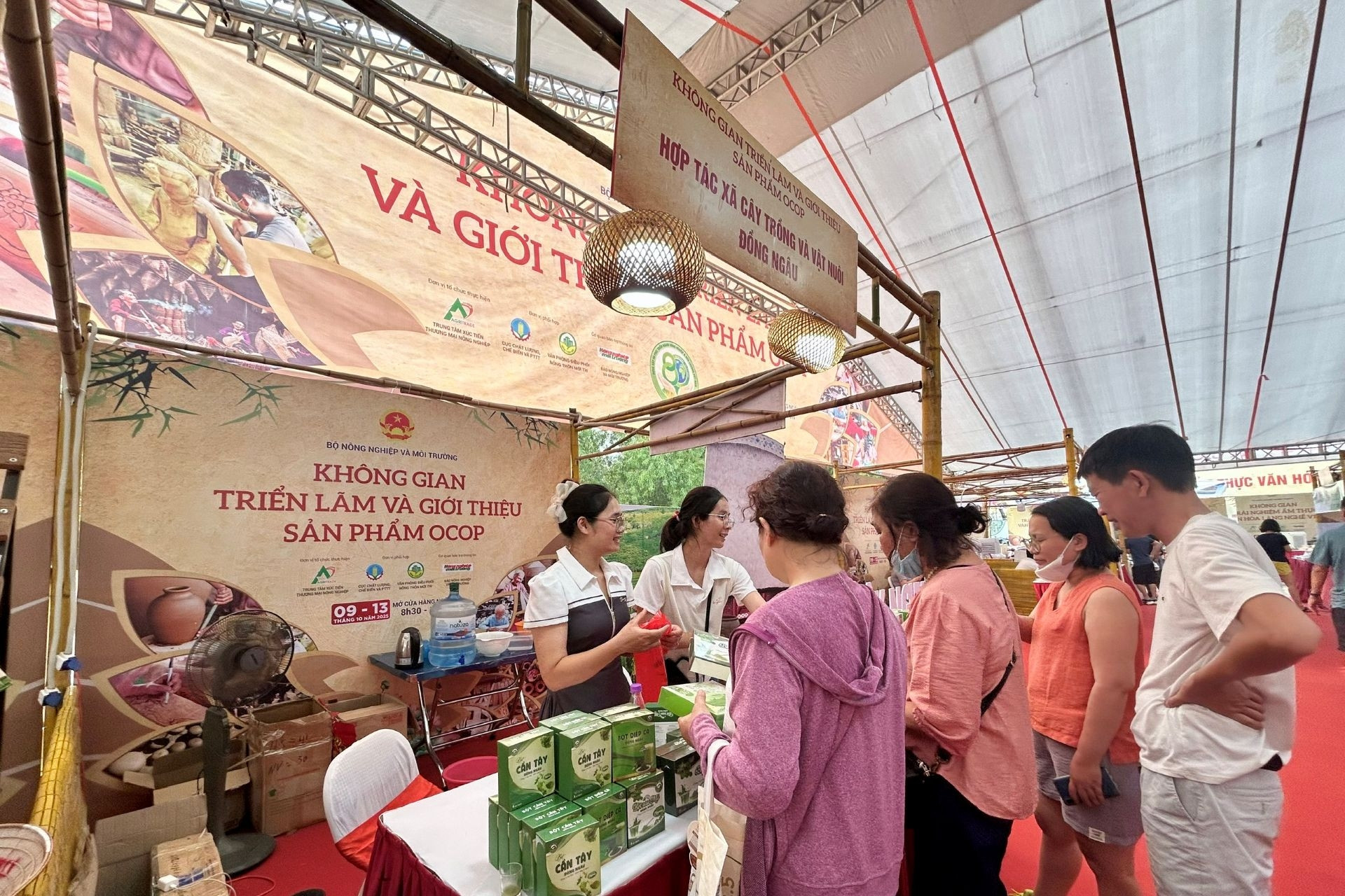 Hội chợ Làng nghề Việt – Lan tỏa giá trị tinh hoa nghề truyền thống