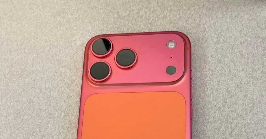 iPhone 17 Pro Max màu cam vũ trụ bị phai thành hồng, fan hoang mang tột độ