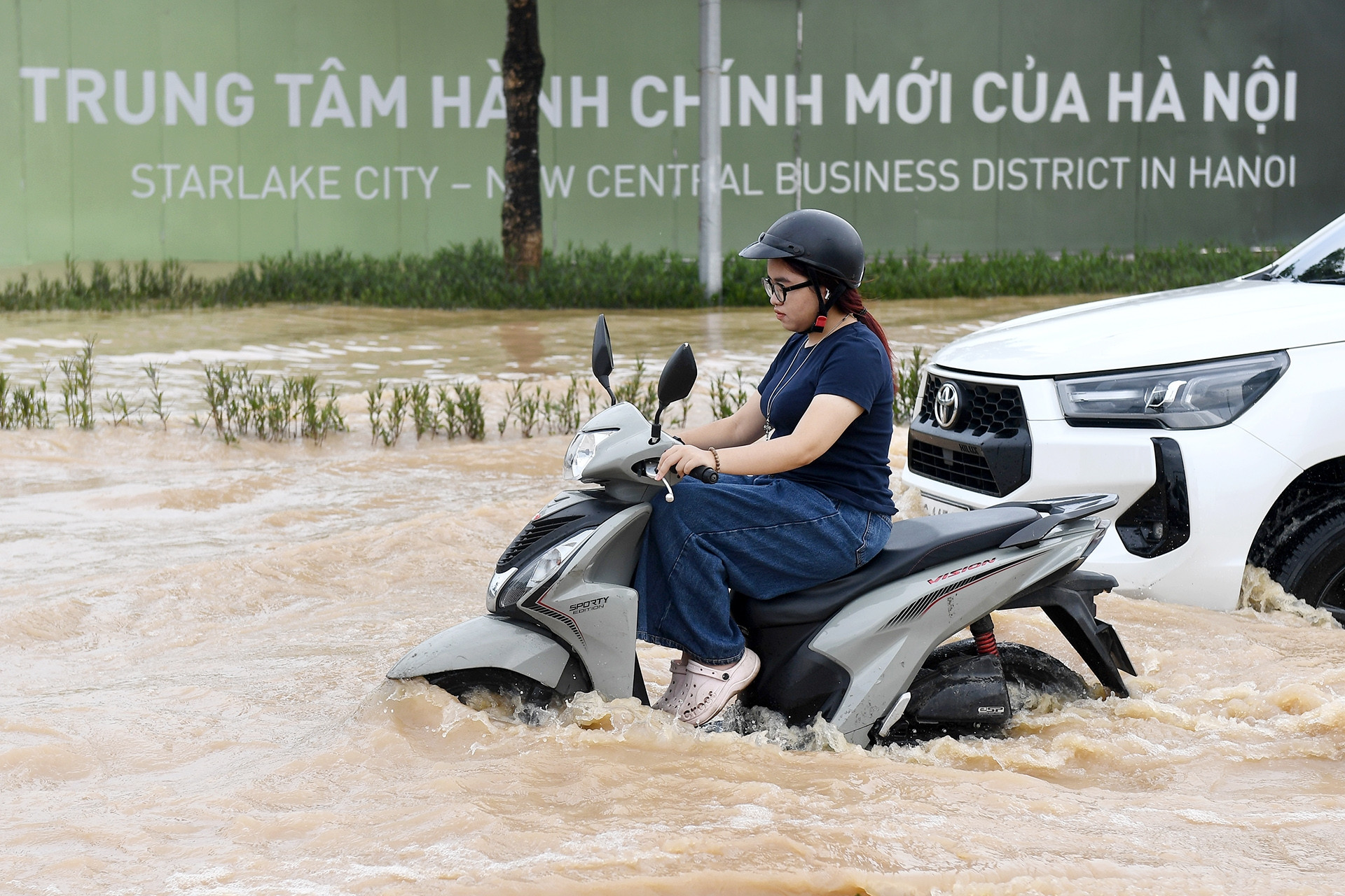 Kỳ tích làm Hà Nội hết ngập, tắc: Không có bảng vàng danh dự nào sánh bằng