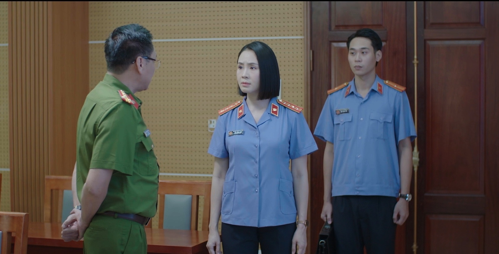 lằn ranh 60.jpg
