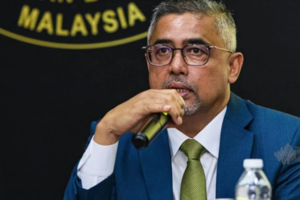 Malaysia đình chỉ Tổng thư ký sau bê bối gian lận