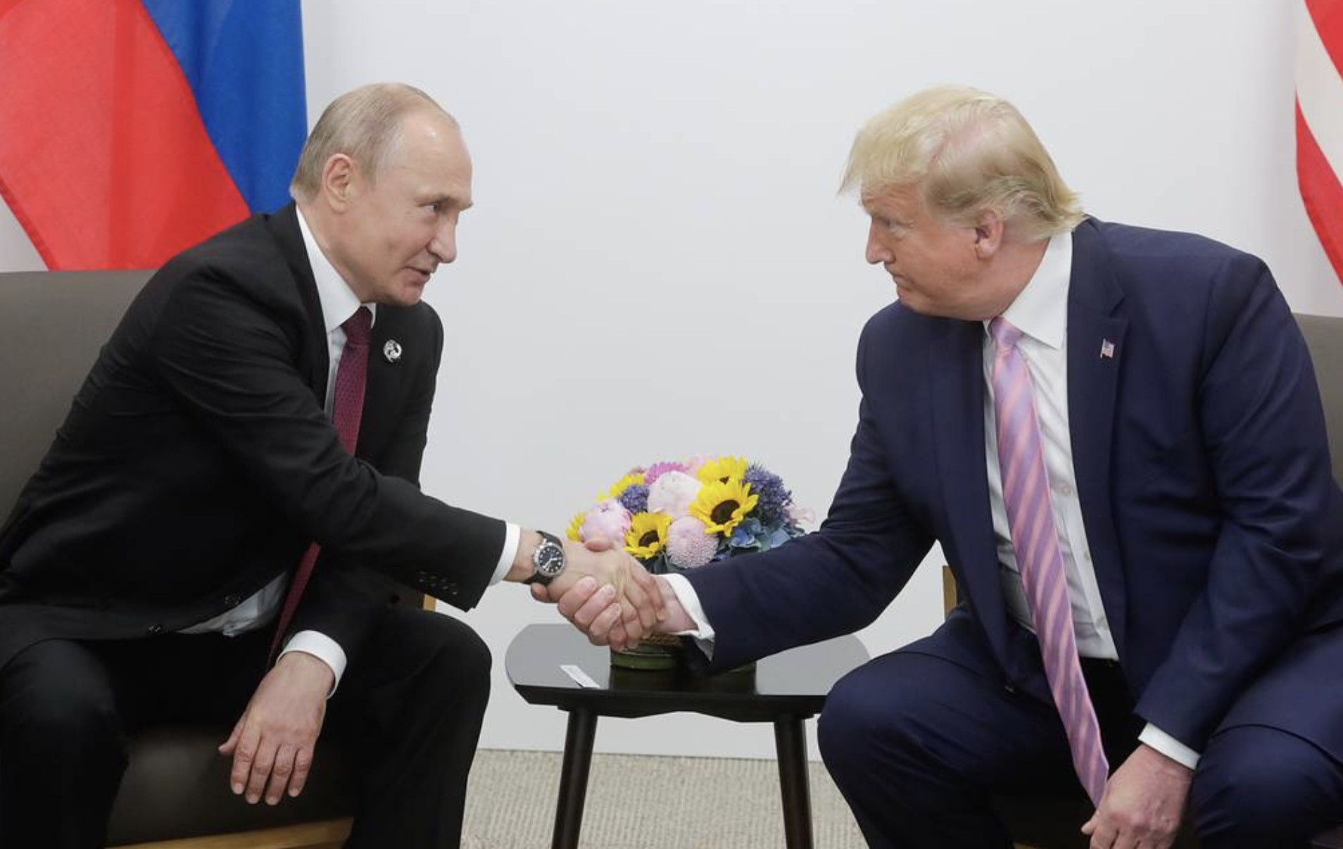 Ông Trump tiết lộ sẽ gặp ông Putin tại Hungary để bàn về Ukraine