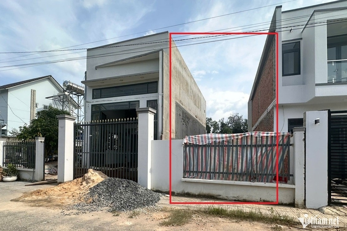 Vụ xây nhà nhầm ở TPHCM: Đã di dời cả căn nhà, trả lại đất cho chủ