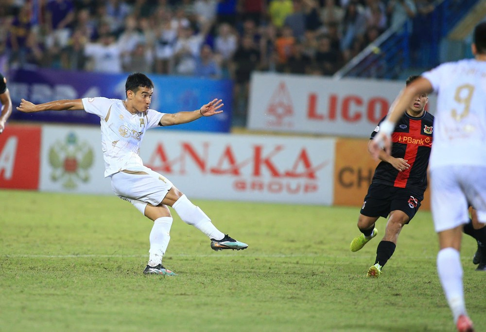 ha noi vs ninh binh 3.jpg