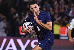 PSG bị cưa điểm sau màn rượt đuổi siêu kịch tính