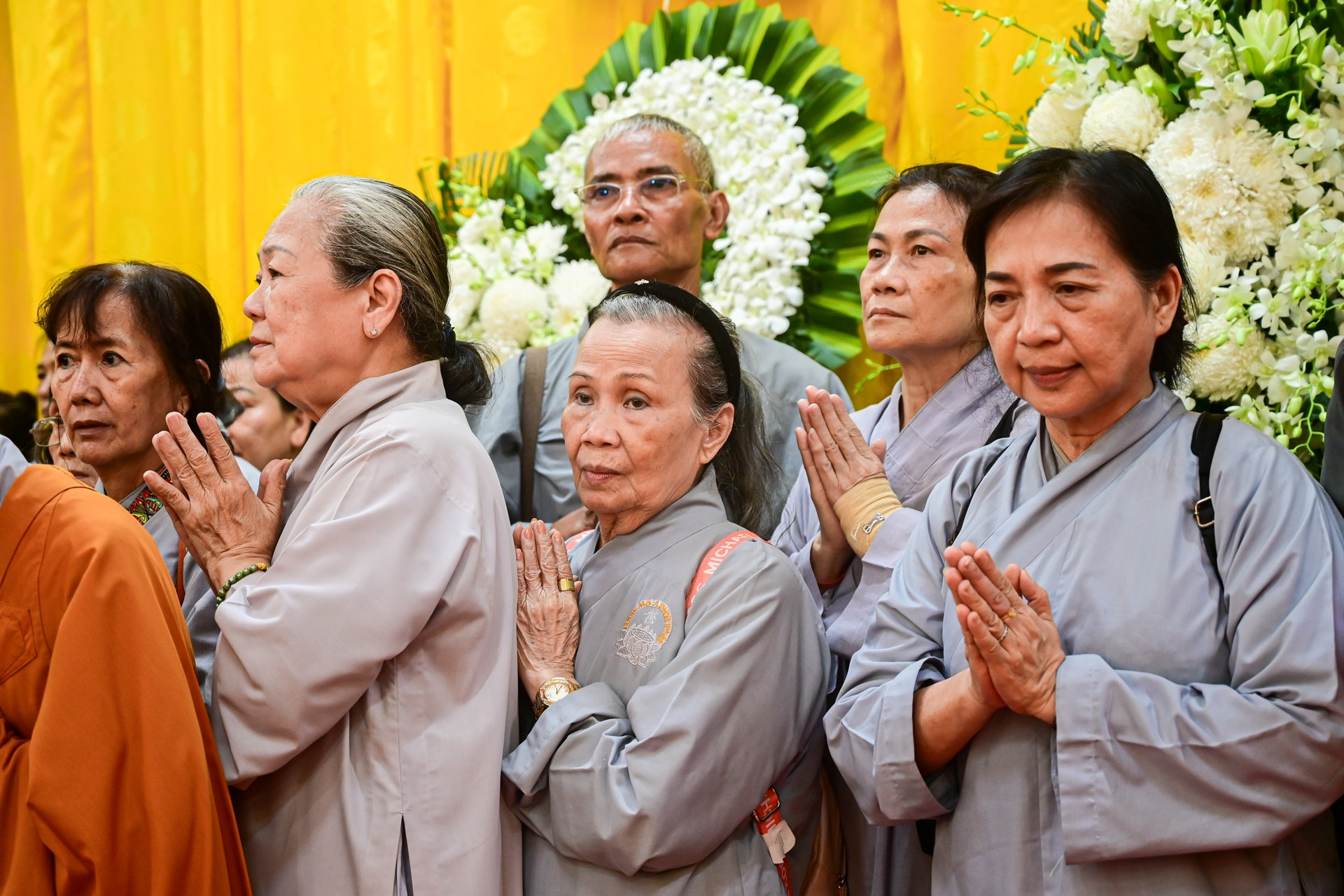 Tăng ni, Phật tử thành kính tưởng niệm Hòa thượng Thích Từ Thông