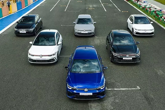 Volkswagen Golf nhập từ Đức đã 'cập bến' Việt Nam, chờ ngày ra mắt cuối tháng 10