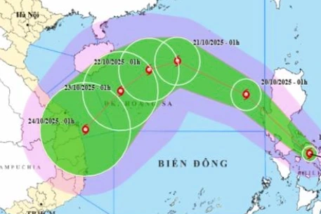 Bản tin sáng 19/10: Bão Fengshen tiến vào Biển Đông, không khí lạnh vào miền Bắc