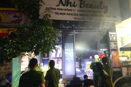 Bản tin chiều 19/10: Cháy nhà nghi bị phóng hỏa khiến 1 người tử vong Bản tin chiều 19/10: Cháy nhà nghi bị phóng hỏa khiến 1 người tử vong