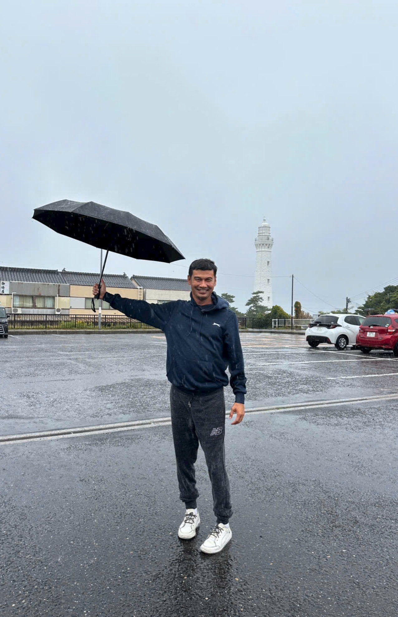 Diễn viên Tiết Cương đi du lịch