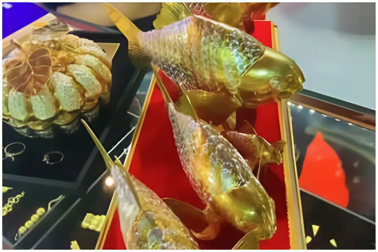 Bỏ 160 triệu đồng mua cá vàng nguyên khối, người đàn ông sốc khi mang bán