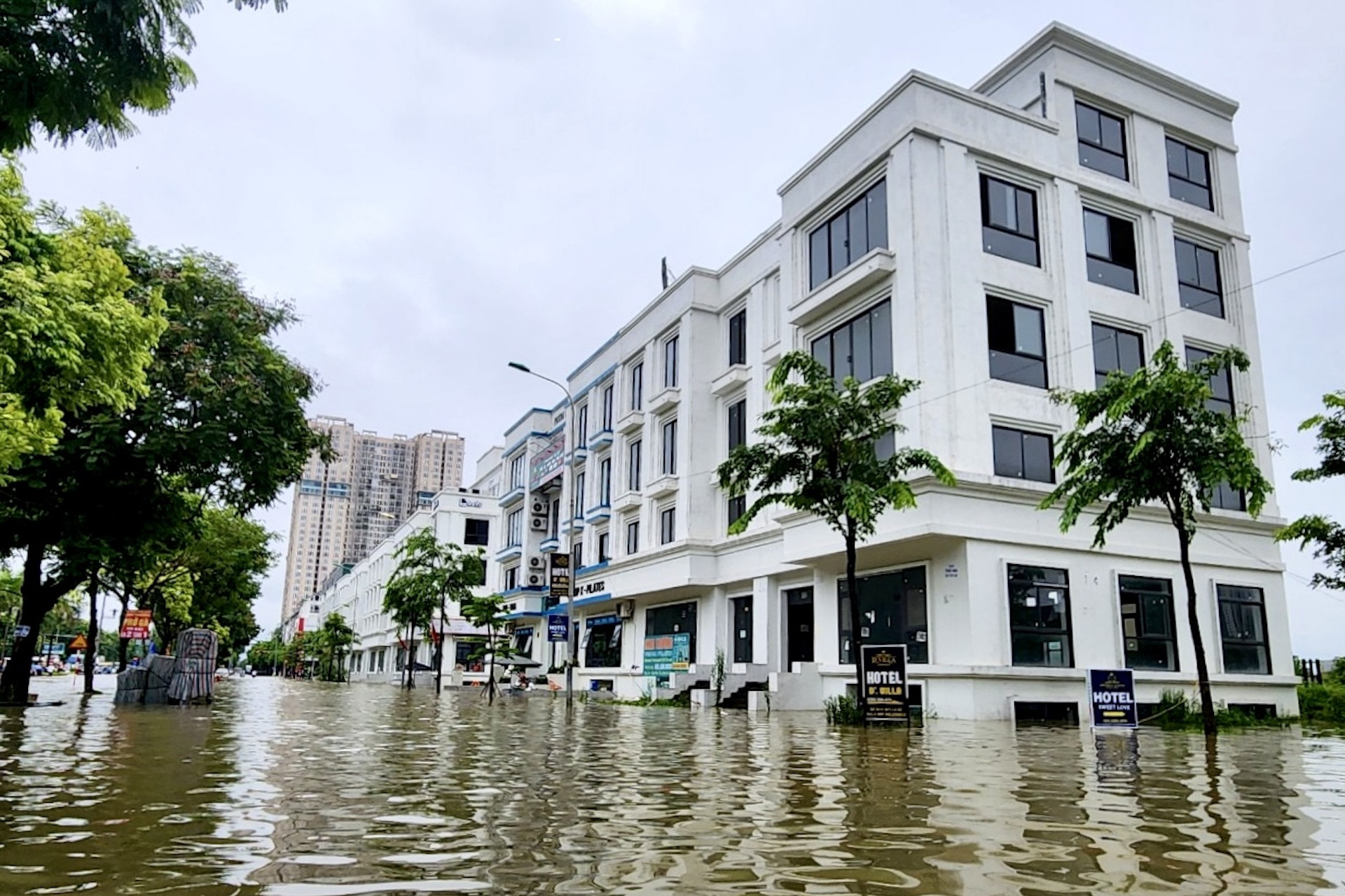 Đô thị ngập nước, tắc đường: Lời giải nào để ‘người dân hạnh phúc’?