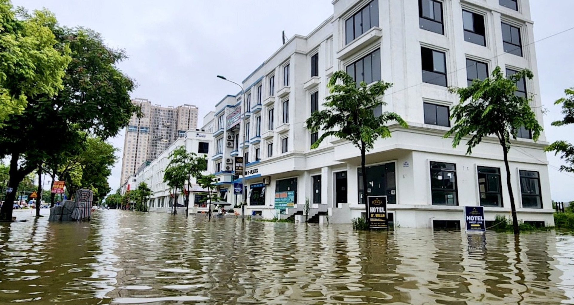 Đô thị ngập nước, tắc đường: Lời giải nào để ‘người dân hạnh phúc’?