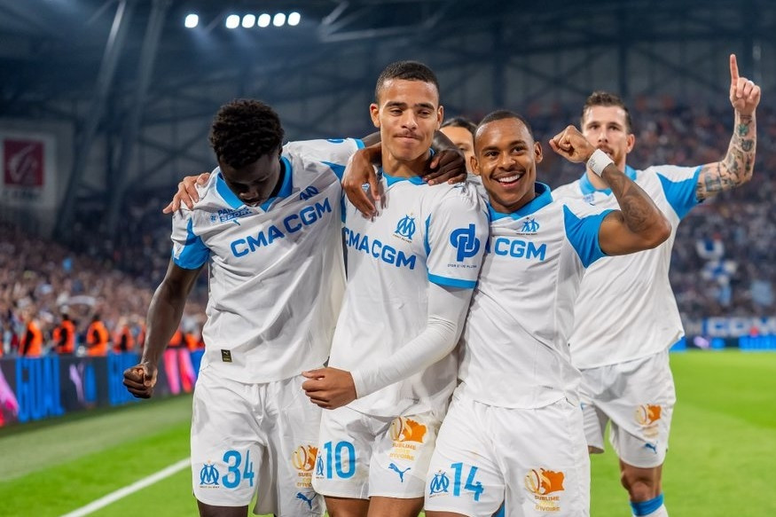 Greenwood lập cú poker lịch sử, đưa Marseille lên đỉnh Ligue 1