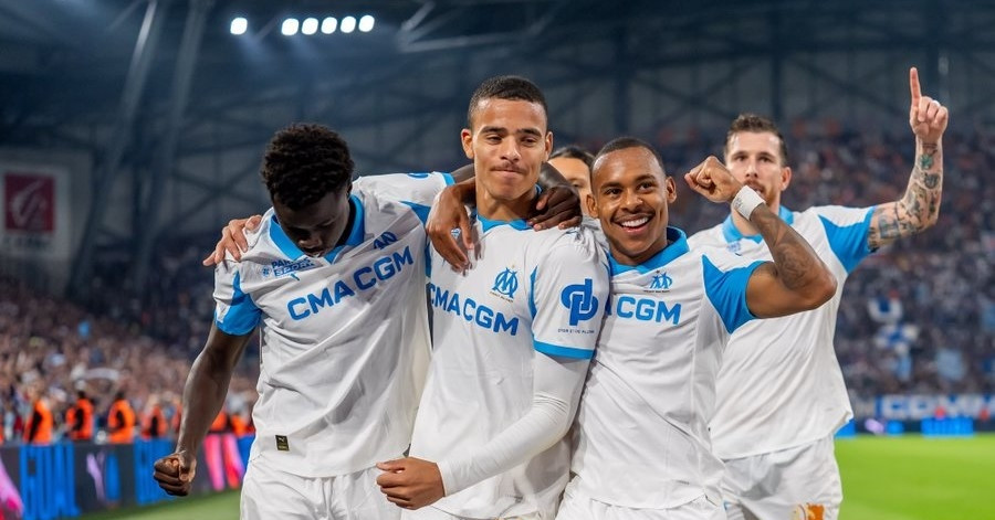 Greenwood lập cú poker lịch sử, đưa Marseille lên đỉnh Ligue 1