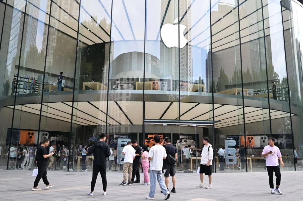 iPhone Air ‘cháy hàng’ tại Trung Quốc, Apple gây cú sốc cho Huawei, Xiaomi