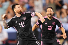 Messi lập hat-trick giúp Inter Miami thắng tưng bừng