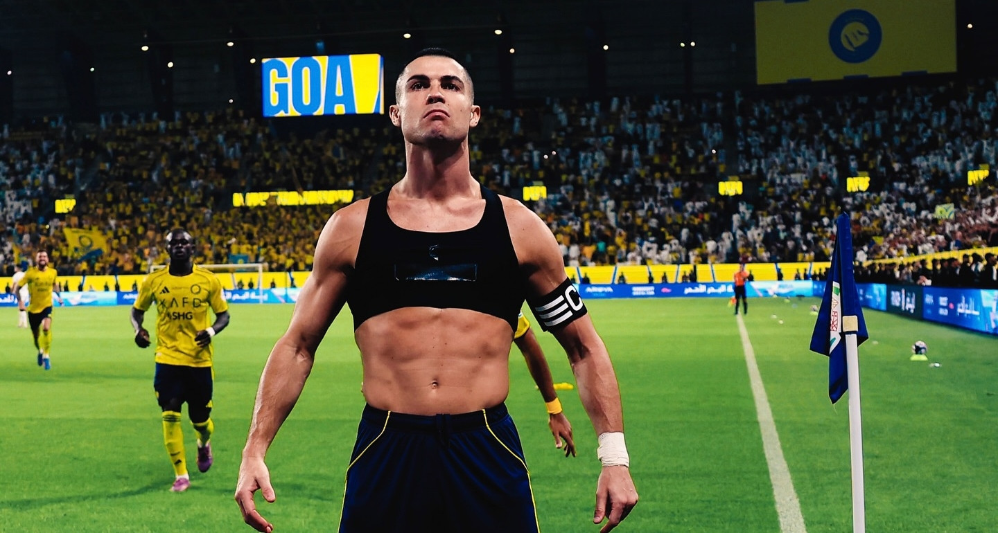 Ronaldo ghi siêu phẩm, Al Nassr củng cố ngôi đầu