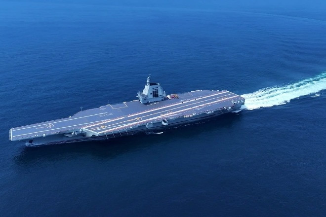 So sánh sức mạnh hạm đội tàu sân bay của Mỹ và Trung Quốc