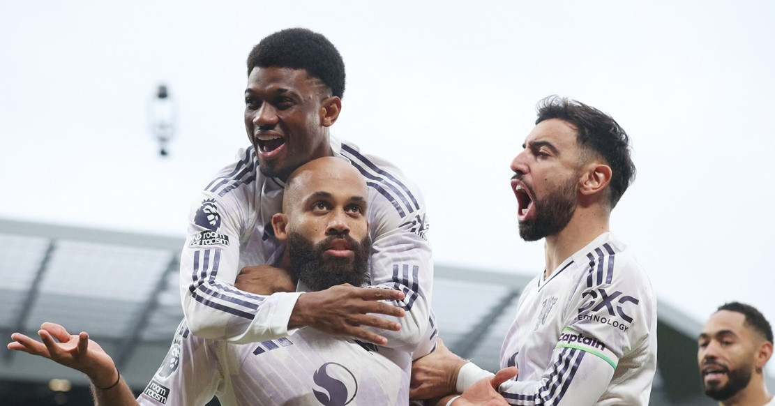 Trực tiếp Liverpool 1-2 MU: Maguire lập đại công (H2)