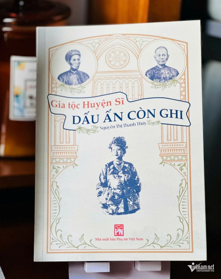 Khoảng 100 người quan tâm tham dự buổi giao lưu