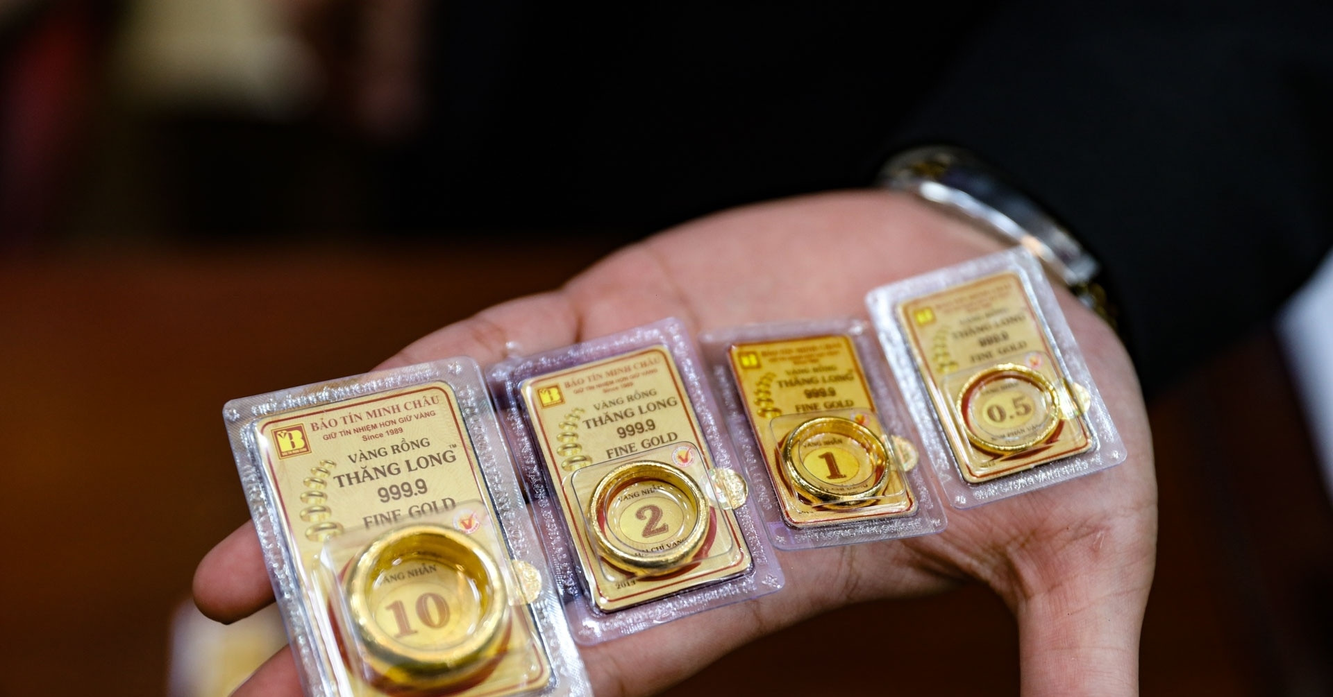 Giá vàng hôm nay 3/10/2025 chịu tác động mạnh từ việc Chính phủ Mỹ đóng cửa