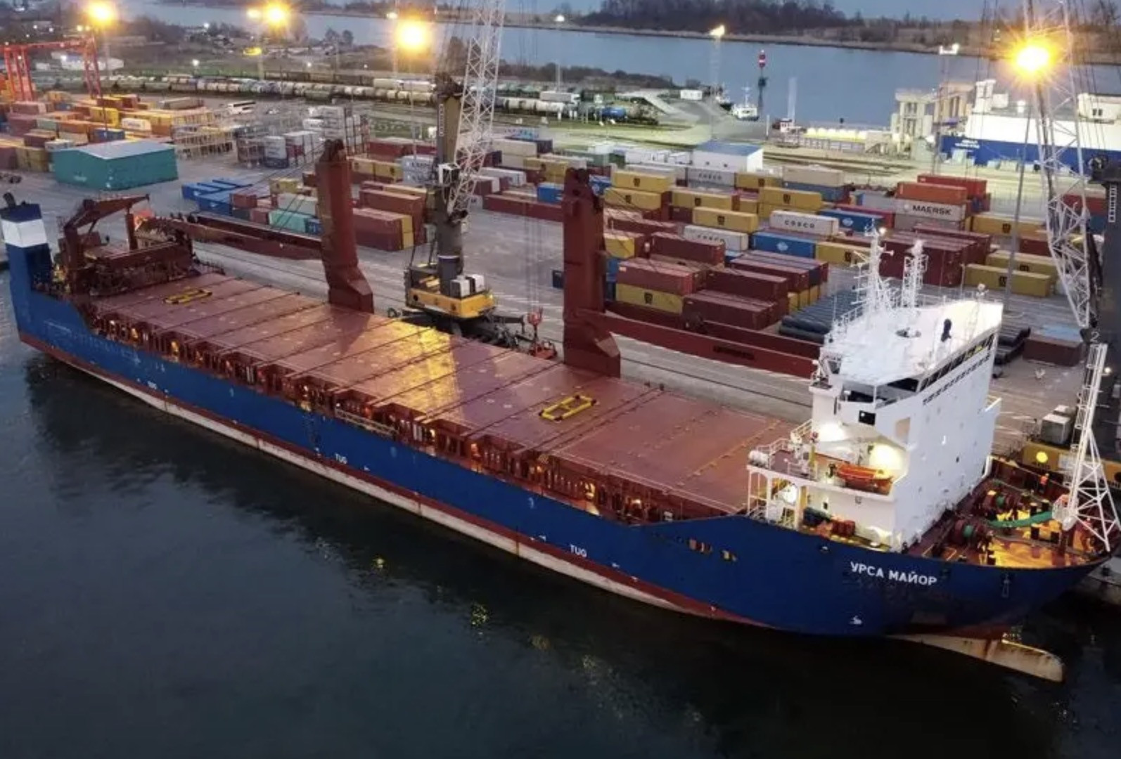 Pháp chặn tàu nghi phóng UAV vào không phận châu Âu