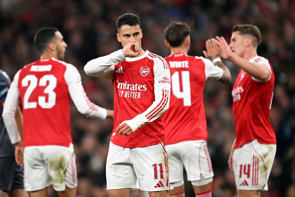 Arsenal thắng trận thứ hai liên tiếp tại Champions League