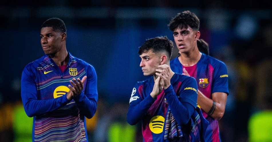 Barca sụp đổ trước PSG, Hansi Flick... ghen tị với Luis Enrique