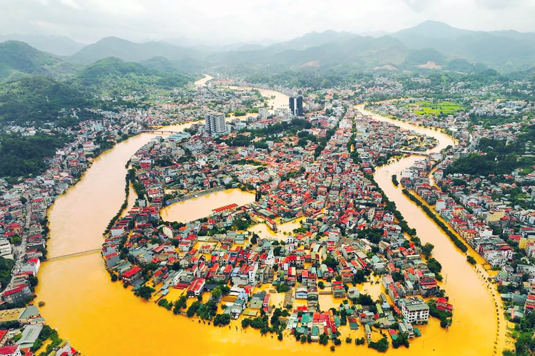 Để sống an toàn ngay trong vùng nguy cơ thiên tai