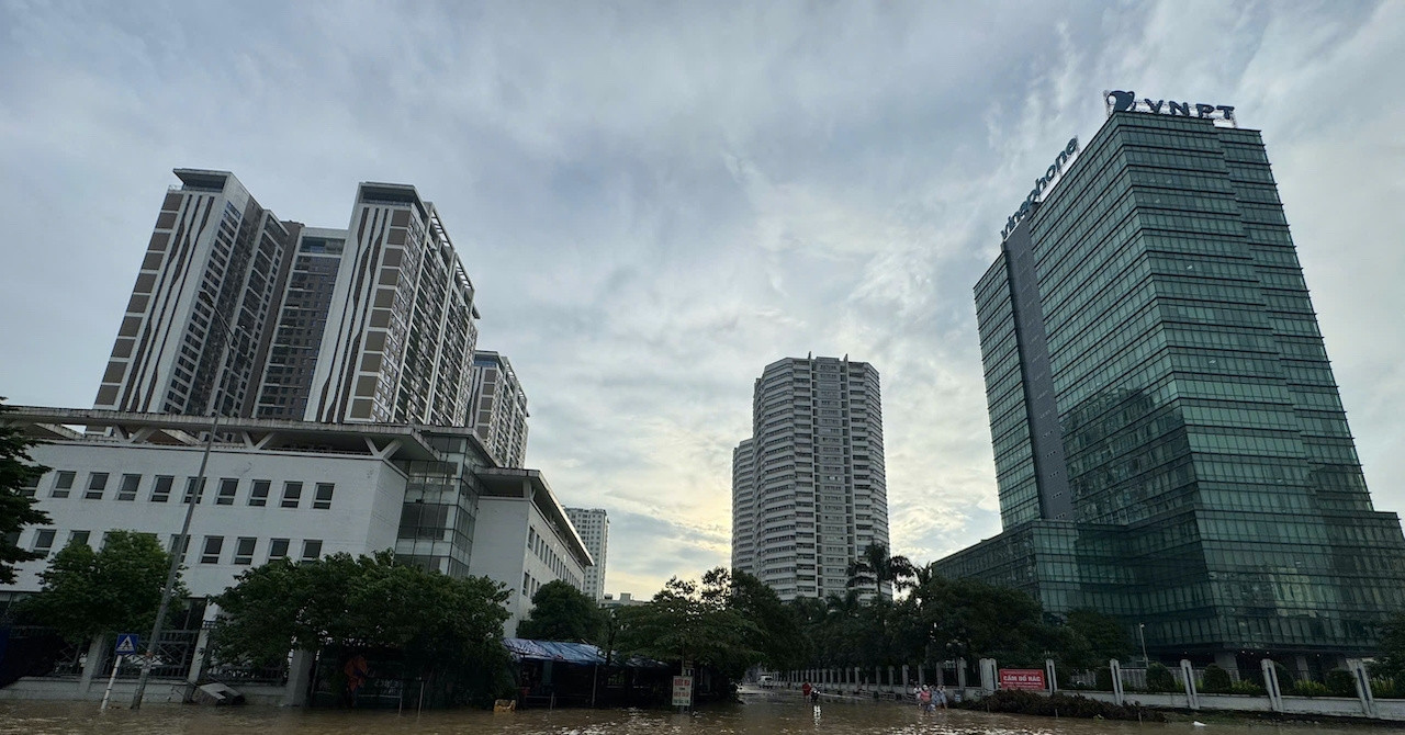 Điểm tên những nơi còn ngập úng ở Hà Nội sau trận mưa lịch sử