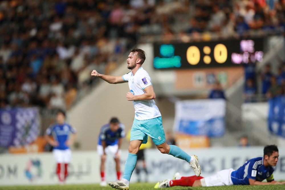 Nam dinh vs Eastern 2.jpg