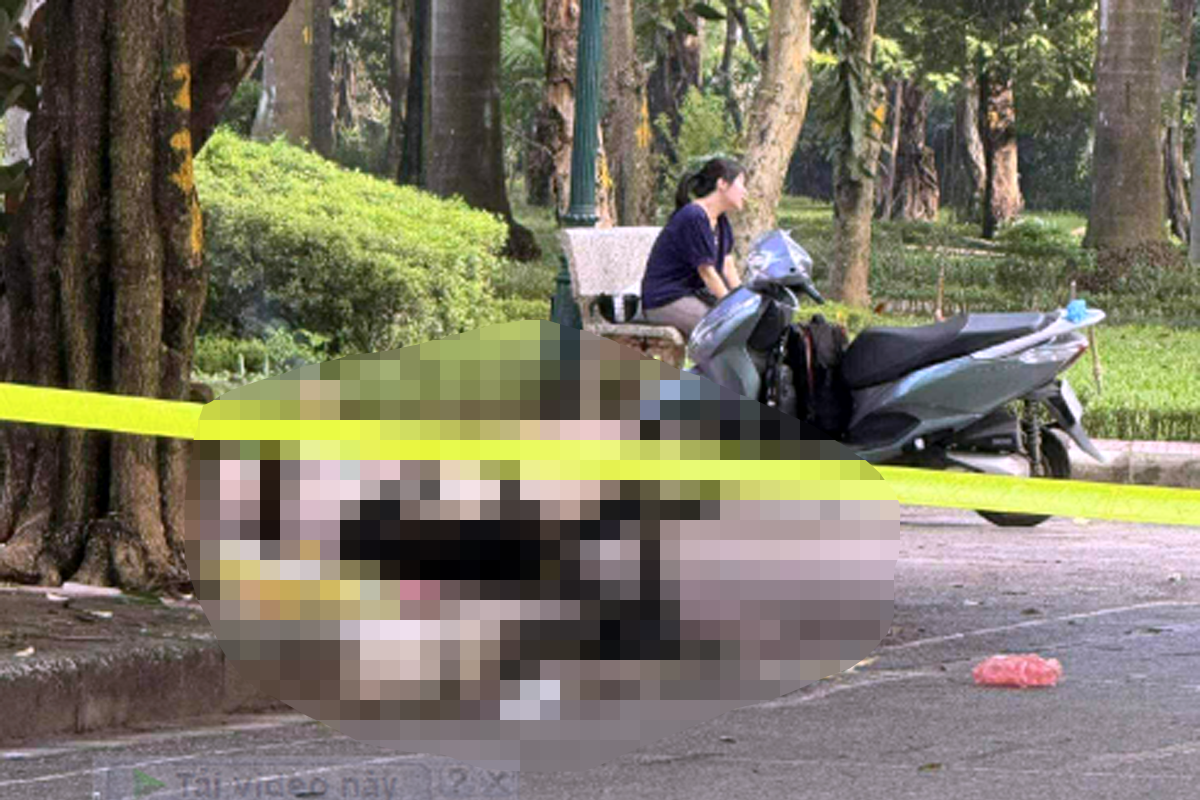 Người đàn ông nghi tự thiêu tử vong trong công viên giữa Hà Nội